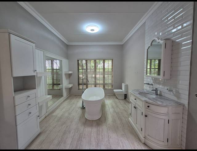 4 BEDROOM HOUSE FOR SALE IN VANDERBIJLPARK SW 5